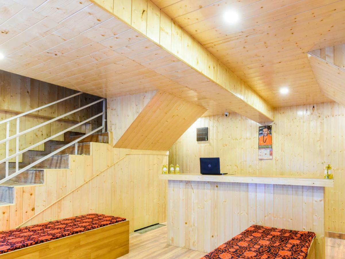 Oyo 46485 Hotel Vijayant Manāli Zewnętrze zdjęcie